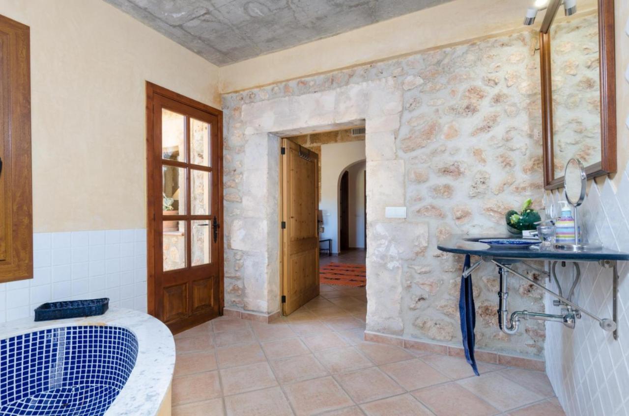 Villa Mora *